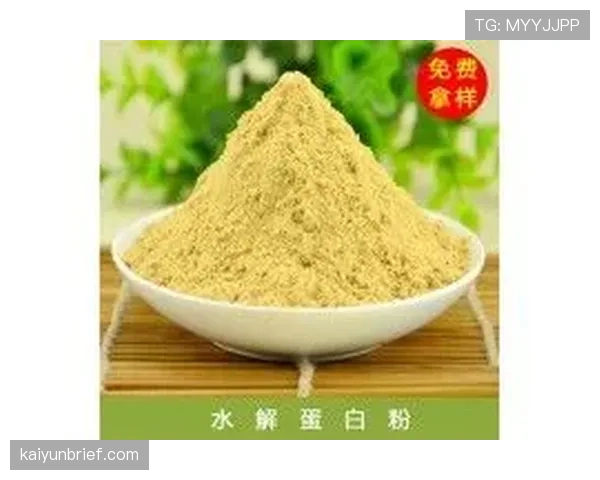 覃海洋家的冰箱里塞满了蛋白粉,连饮料都喝不进去了 覃海洋家的冰箱里塞满了蛋白粉,连饮料都喝不进去了